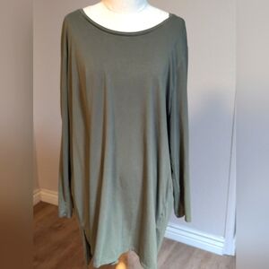 Women's plus size chicos ultimate tee size 4 (20/22-XXL)